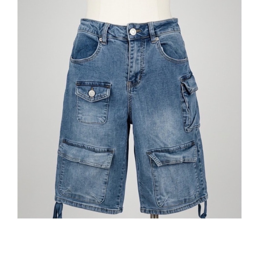 Madden Girl Cargo Denim Shorts Size 1 Blue Medium Wash Utility Y2K EUC